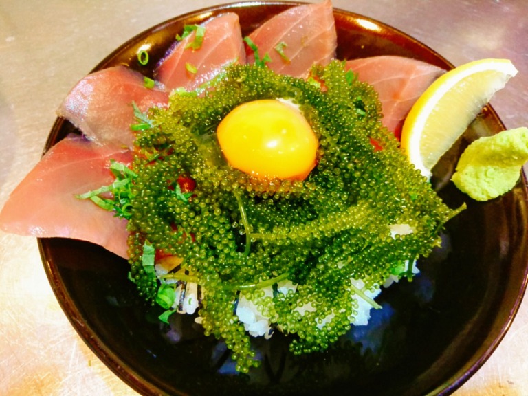 海鮮海ぶどう丼の掲載写真